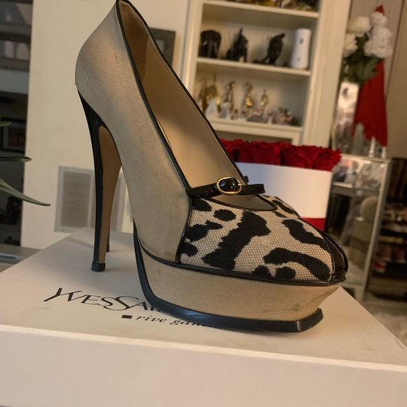 YVES SAINT LAURENT RIVE GAUCHE Beige Peep Toe Platforms heels SZ 9.5 🔥🔥🔥 - Picture 9 of 14